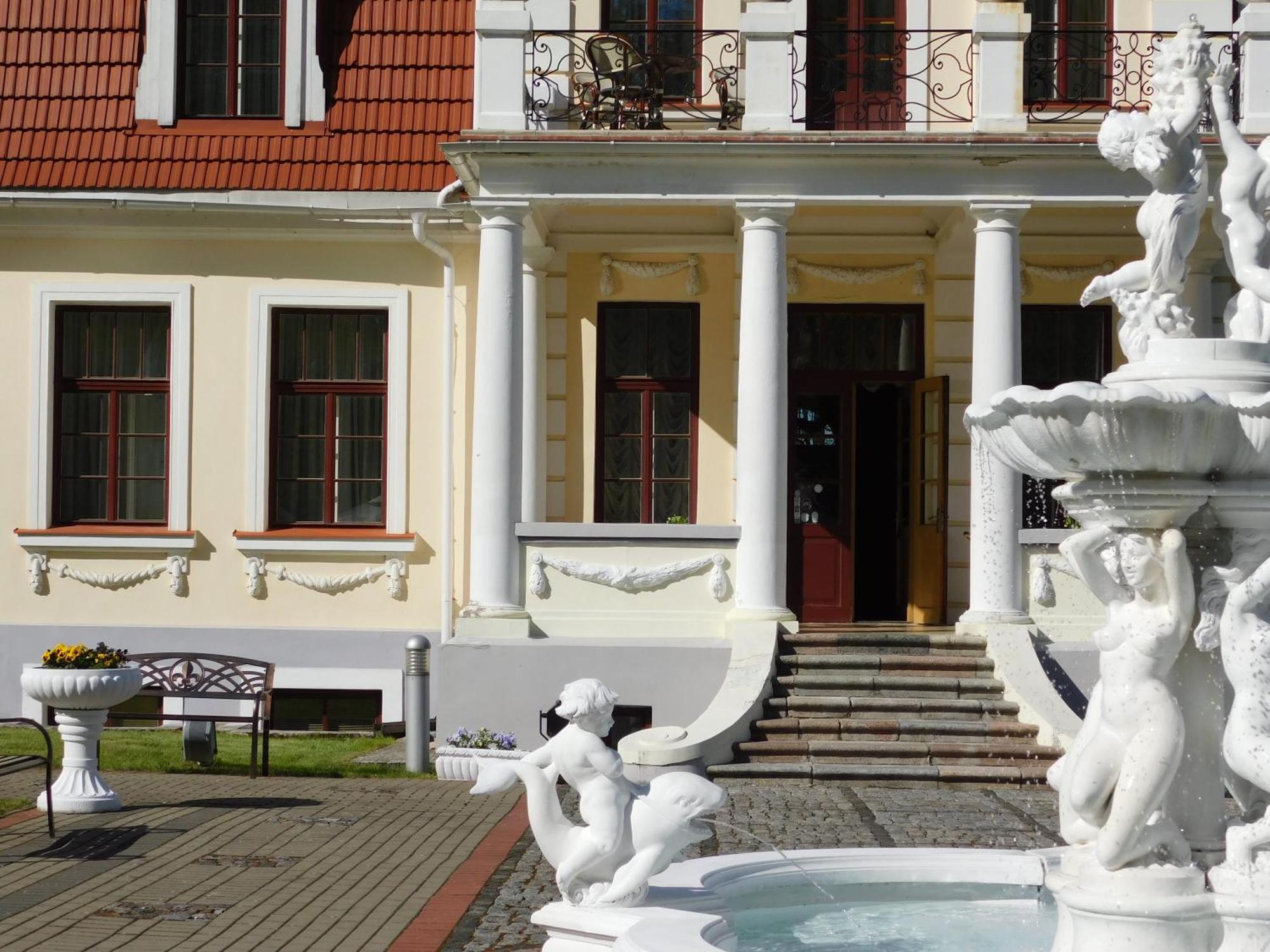 Sventes Muiza Hotel Exterior foto